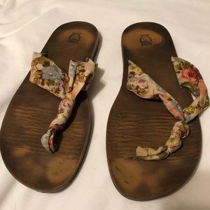 Floral sandals